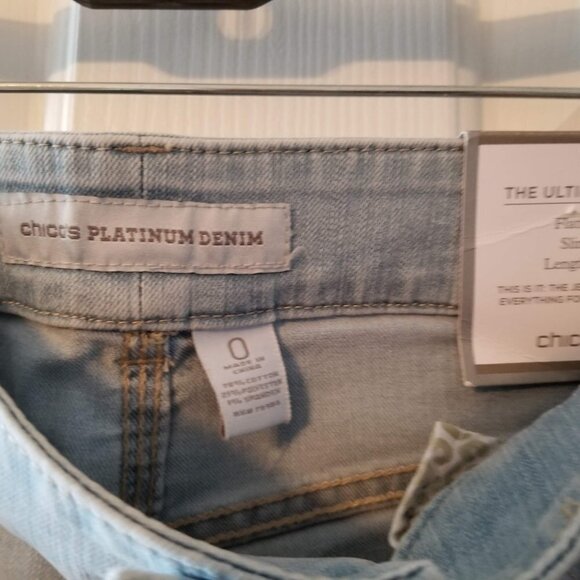 NWT Chico's The Ultimate Fit Crop Denim Size 0 - Picture 5 of 5